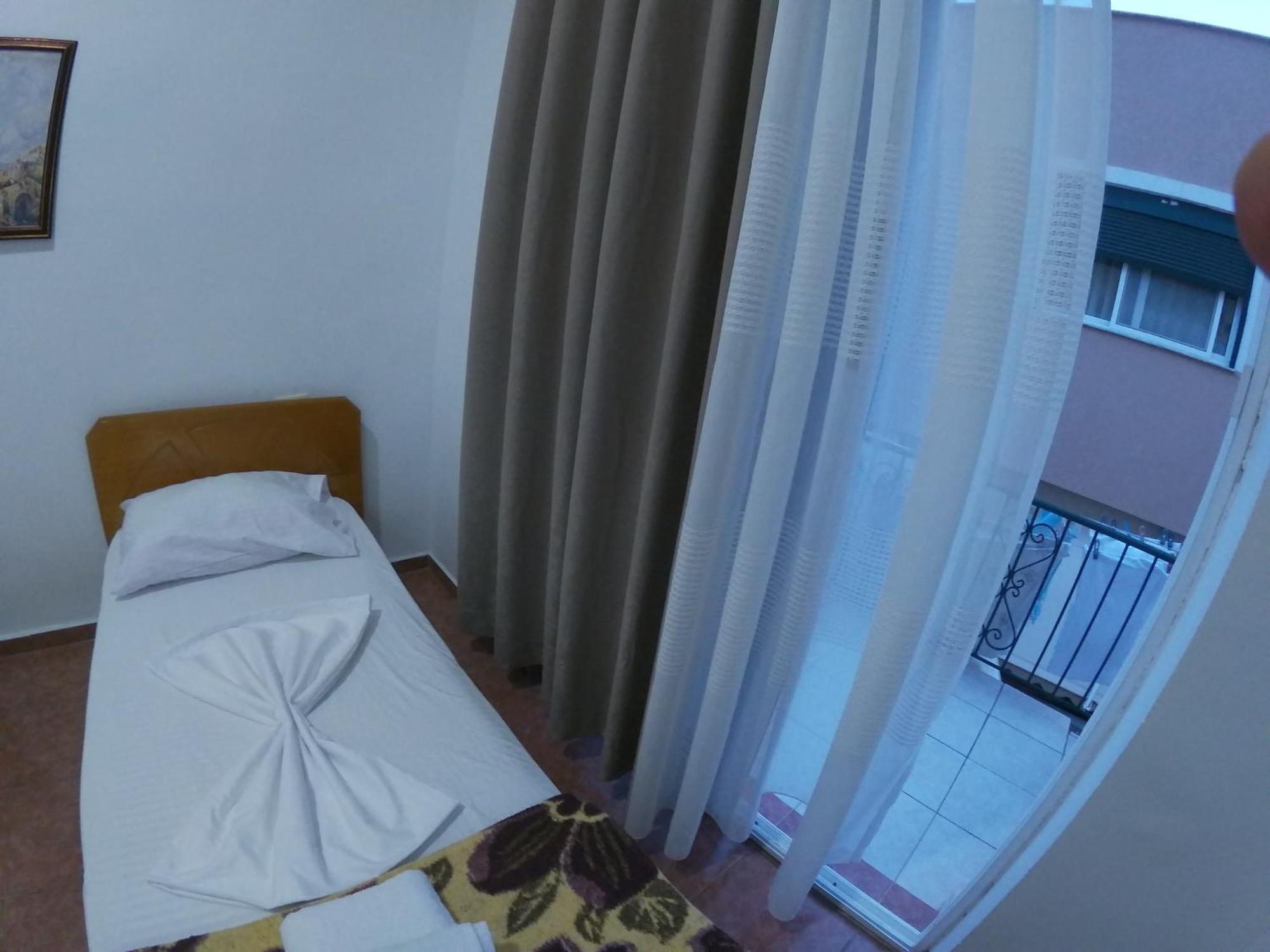 סרנדה Casa Mia Economy Condos מראה חיצוני תמונה