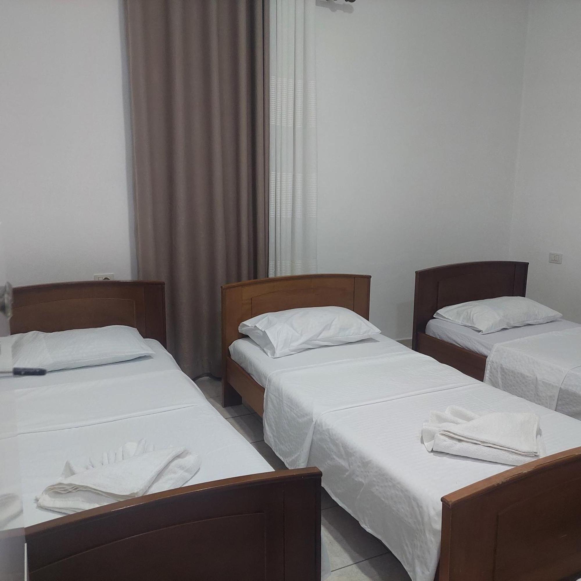 סרנדה Casa Mia Economy Condos מראה חיצוני תמונה